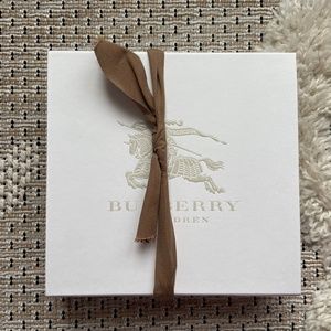 Burberry three piece set for baby 12M
